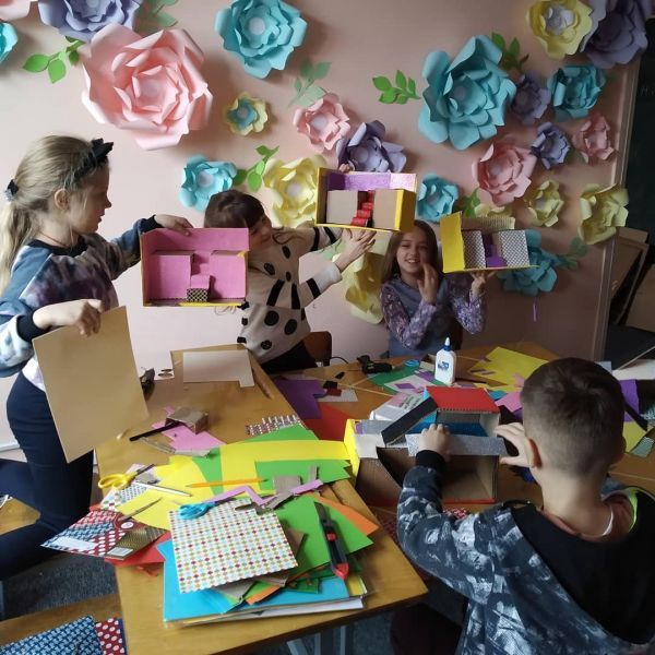 Дошколяр в Ровно: программы и цены