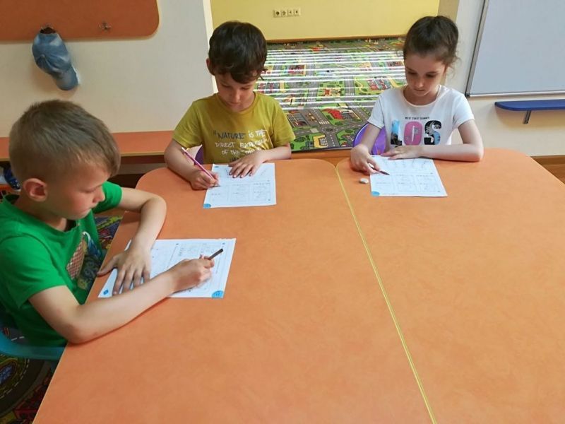 Дошколяр в Ровно: программы и цены