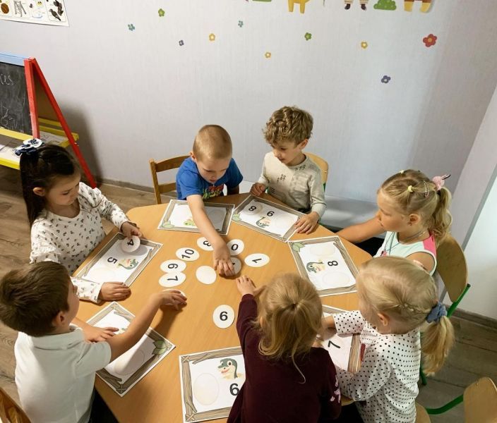 Готовимся к школе: обзор дошкольных центров в Житомире