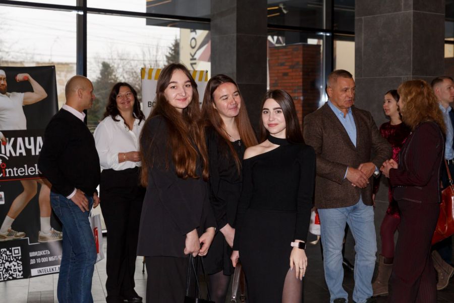 «Народный Бренд – 2023»: в Черновцах в «Николайчук Центр» отметили лучшие бренды