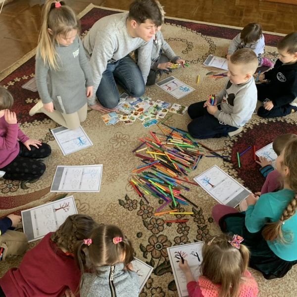 Дошколяр в Ровно: программы и цены