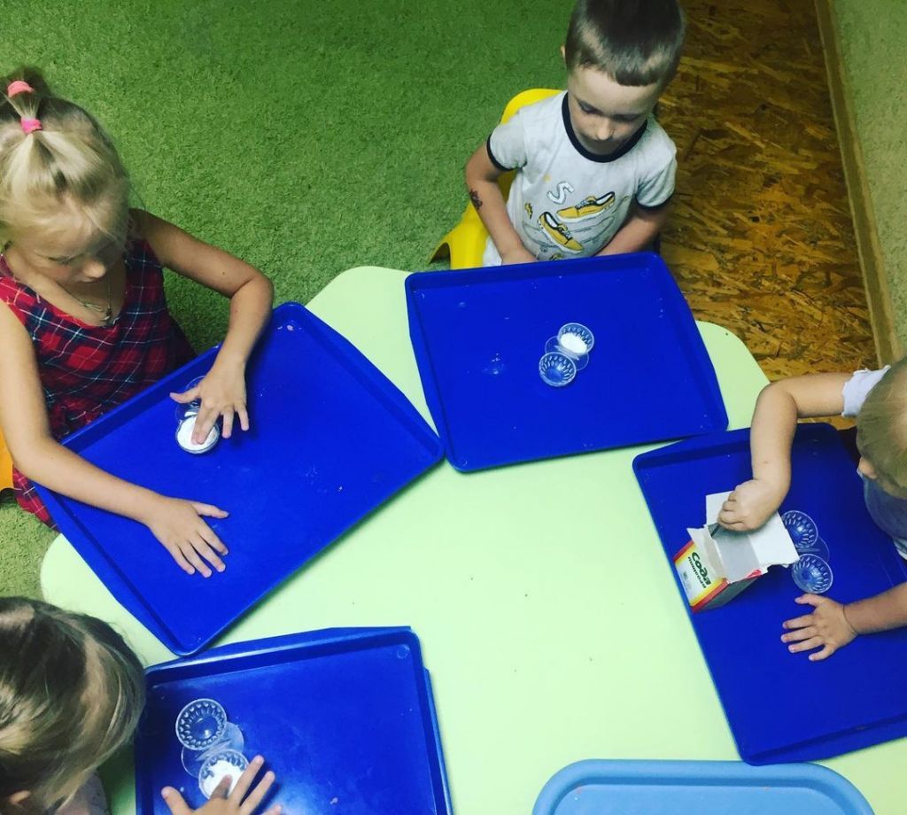 Дошколяр в Ровно: программы и цены